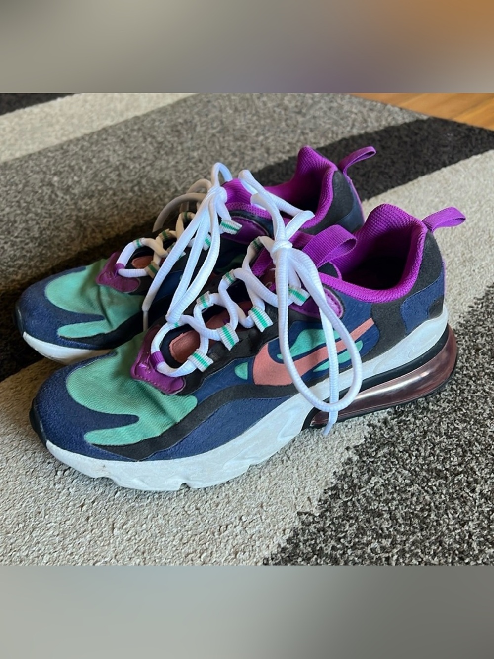 Nike react 270 Girls 4.5